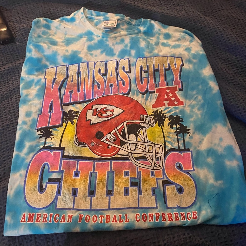 Oversized chiefs shirt
